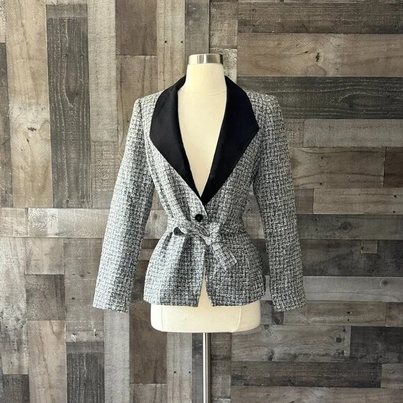 NWT! White House Black Market blazer size 6 sparkly tweed wool plaid jacket - Picture 12 of 12